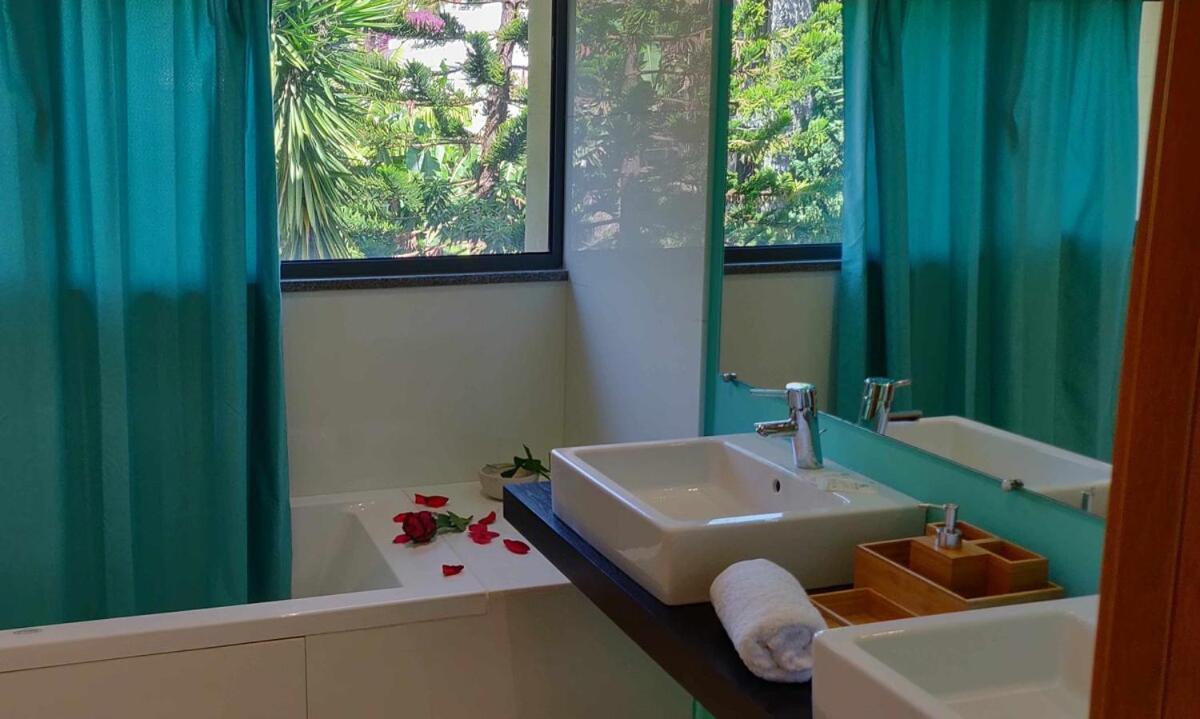 Condominio Zen Pearl-Luxury Com Piscina Funchal  Exteriör bild